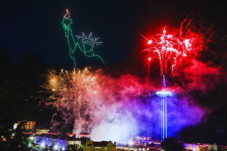 The 5 Best Places to Watch Fireworks in Gatlinburg